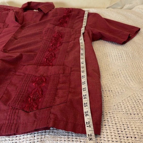 CHIC ELEGANT Guyabera short sleeve button down shirt- MAROON-pockets & pleats - Picture 11 of 11